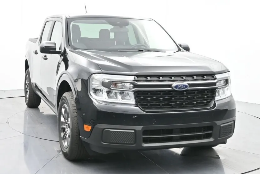 2024 Ford Maverick XLT photo 1