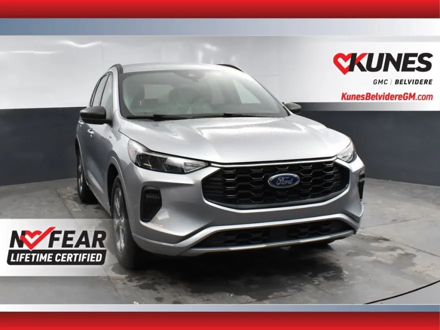 2024 Ford Escape ST-Line photo 1