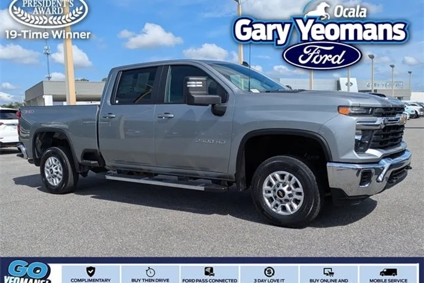 2024 Chevrolet Silverado 2500HD LT photo 1