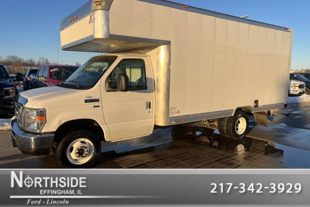 2015 Ford E-350 photo 1