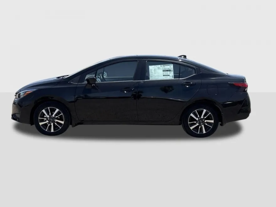 2025 Nissan Versa 1.6 SV photo 1