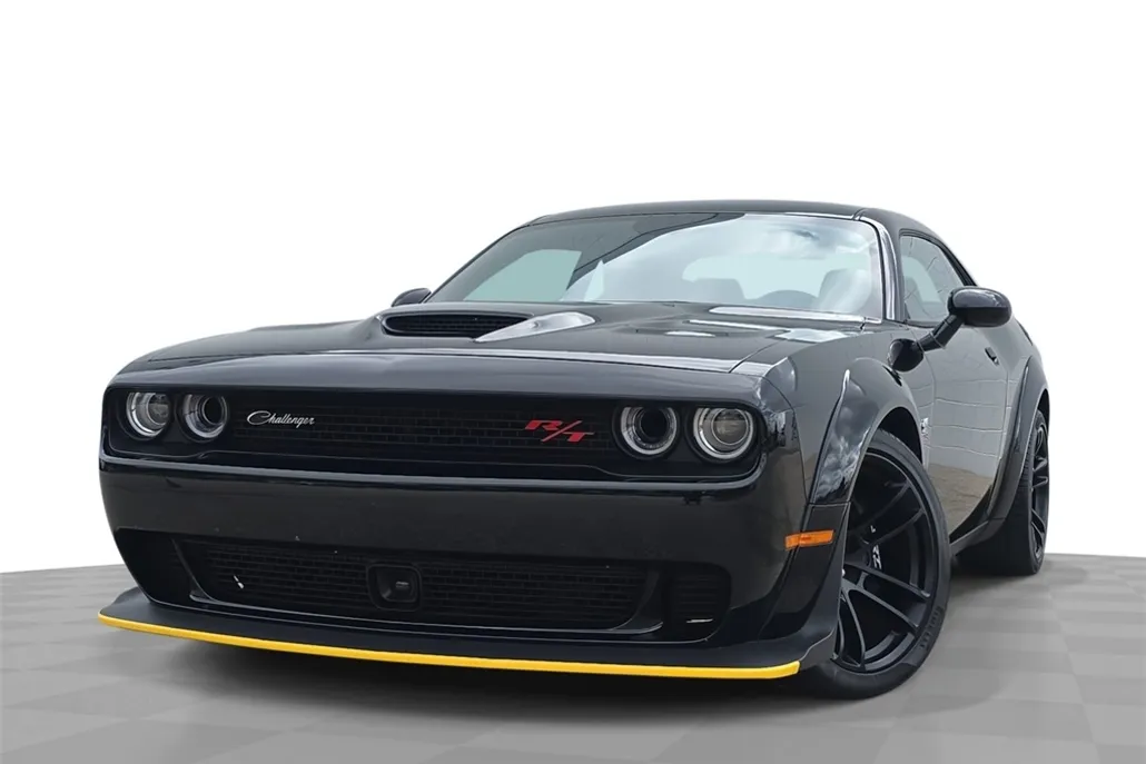 2023 Dodge Challenger R/T Scat Pack Widebody photo 1