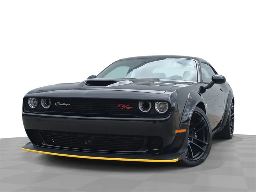 2023 Dodge Challenger R/T Scat Pack Widebody photo 1
