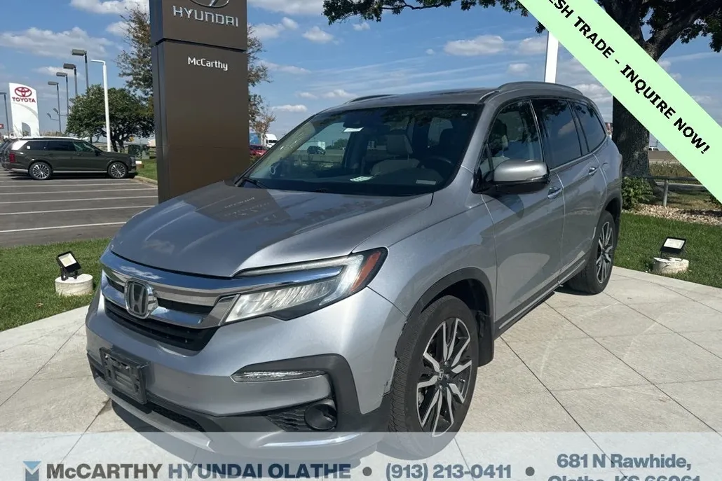 2019 Honda Pilot Touring photo 1