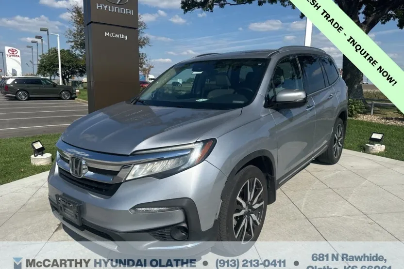 2019 Honda Pilot Touring photo 1