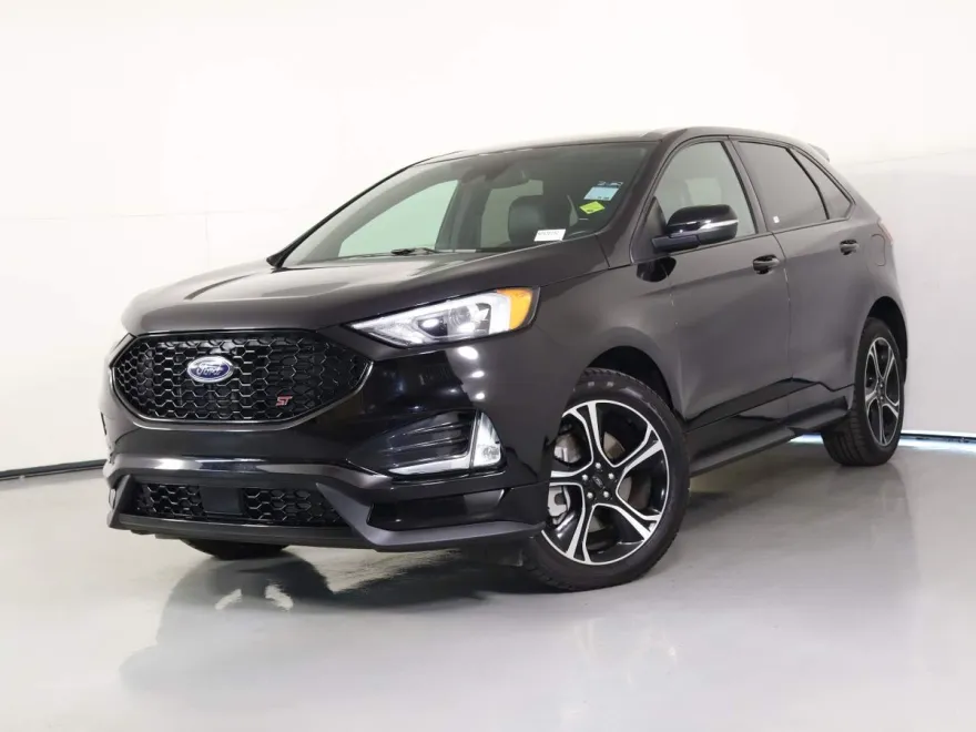 2024 Ford Edge ST photo 1