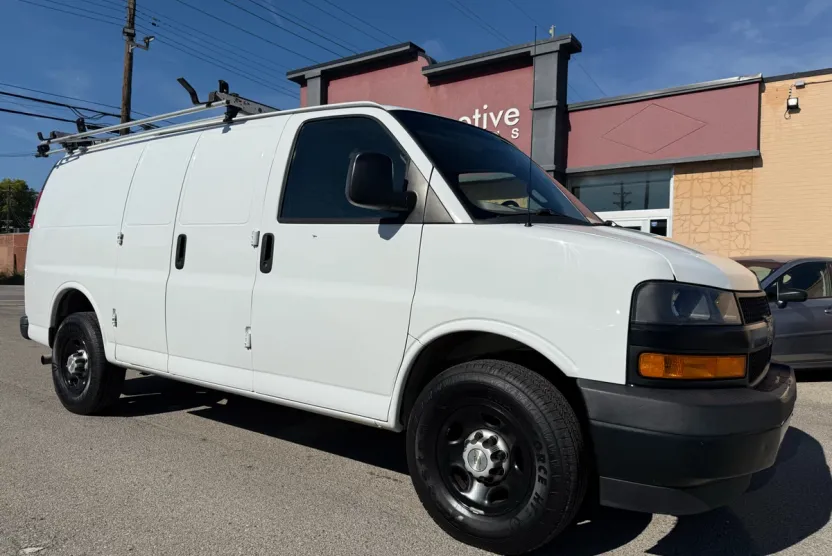 2020 Chevrolet Express 2500 Cargo photo 1