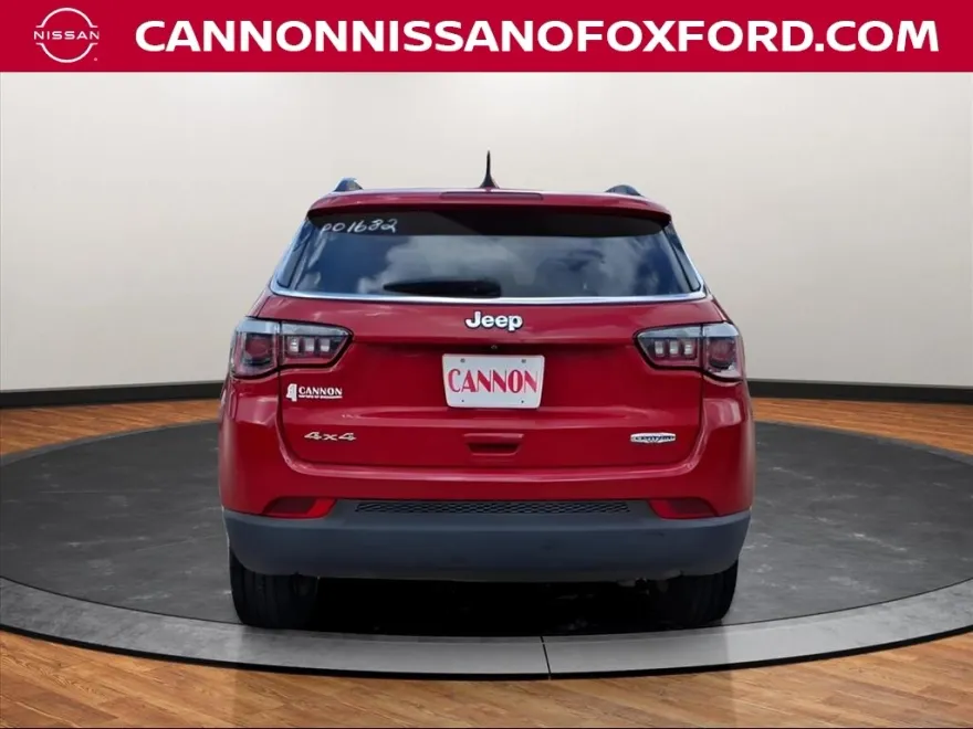 2020 Jeep Compass Latitude photo 1