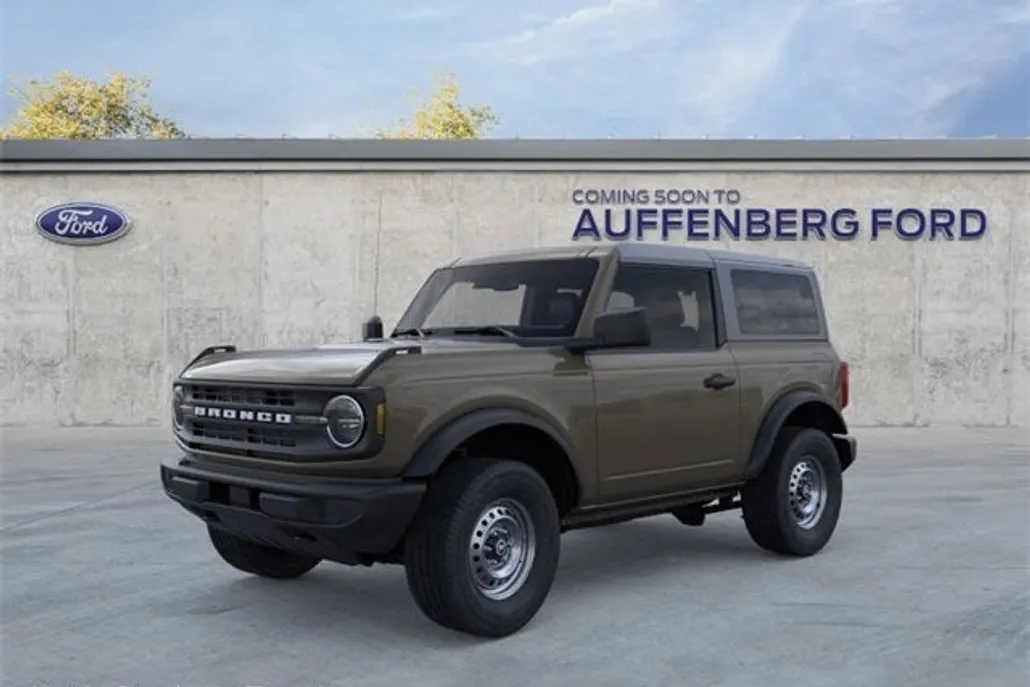 2025 Ford Bronco Base photo 1