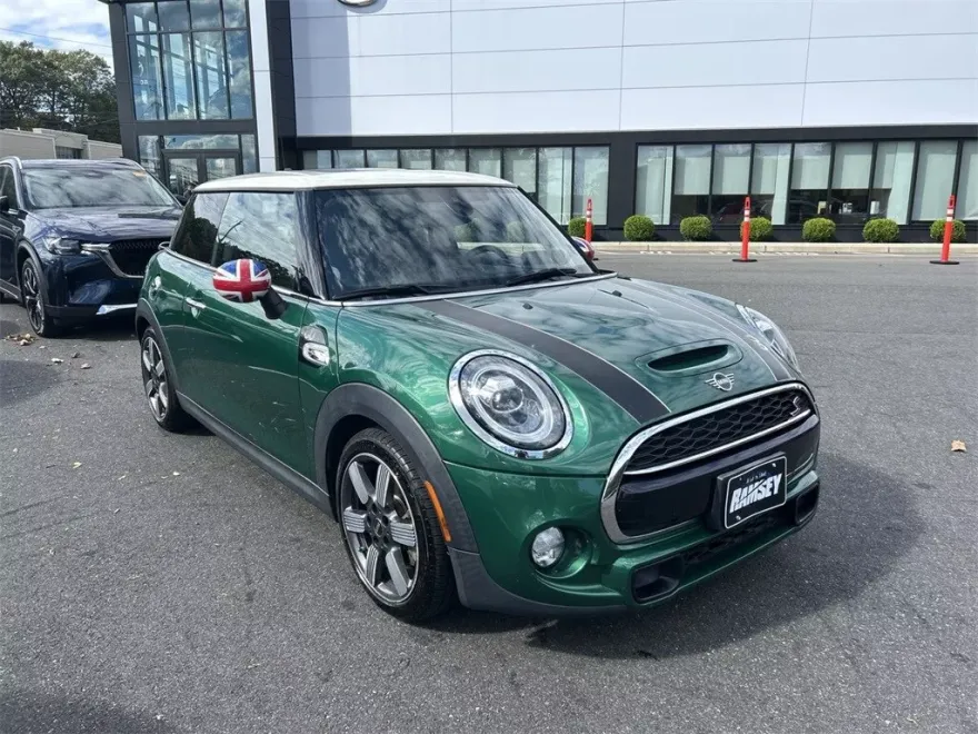 2019 Mini Cooper Hardtop S photo 1
