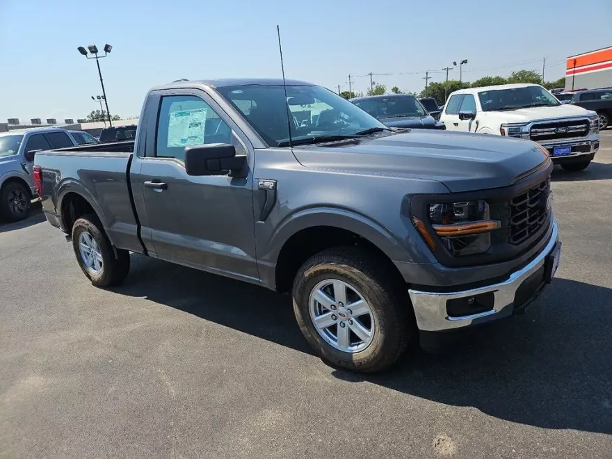 2025 Ford F-150 XL photo 1