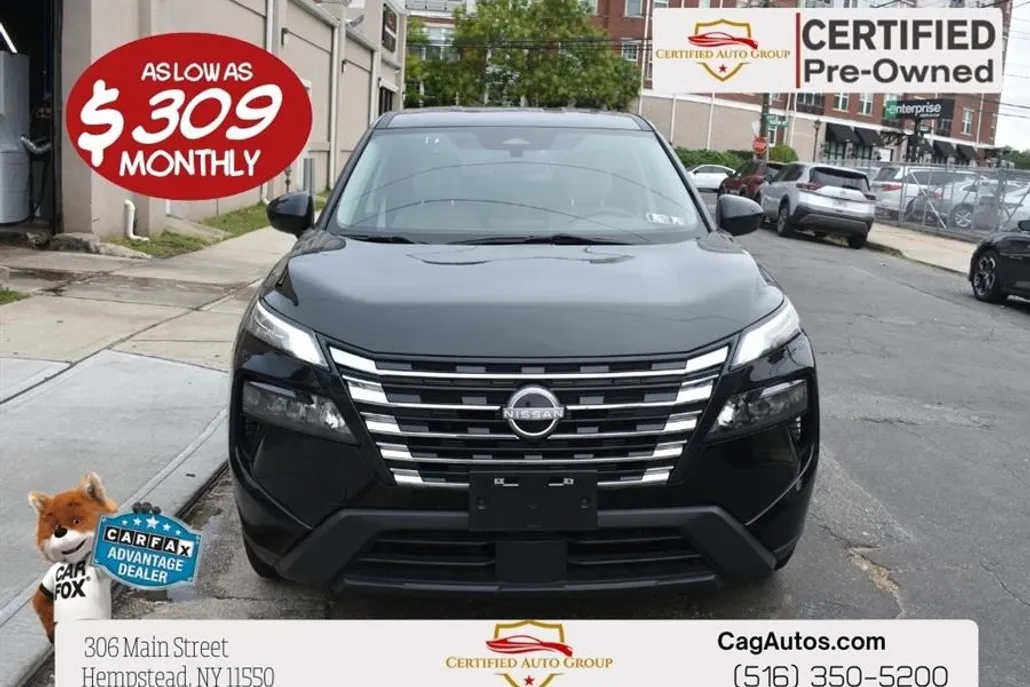 2024 Nissan Rogue SV photo 1