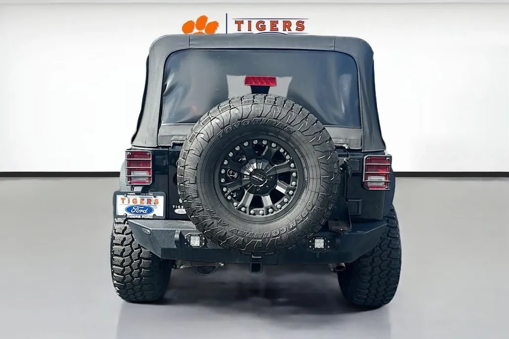 2017 Jeep Wrangler Unlimited Sport photo 1