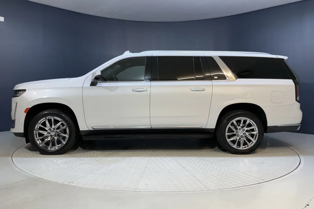 2021 Cadillac Escalade ESV Premium Luxury photo 1
