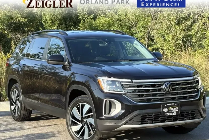 2024 Volkswagen Atlas SE Technology photo 1
