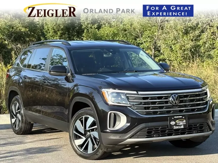 2024 Volkswagen Atlas SE Technology photo 1