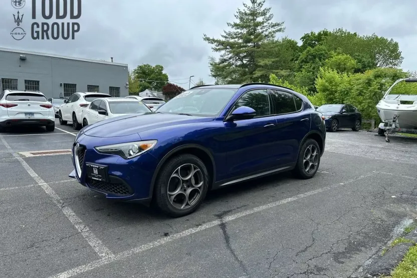 2022 Alfa Romeo Stelvio Ti photo 1