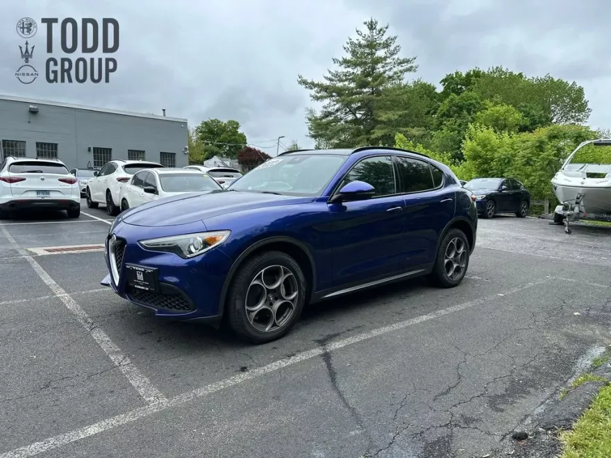 2022 Alfa Romeo Stelvio Ti photo 1