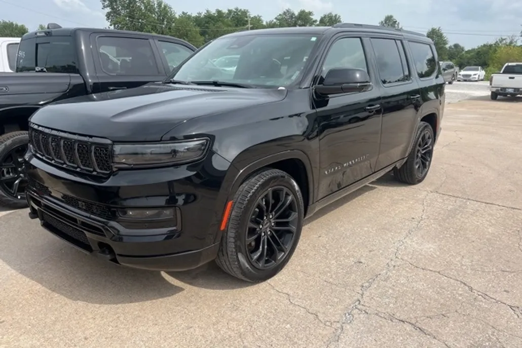 2024 Jeep Grand Wagoneer III photo 1