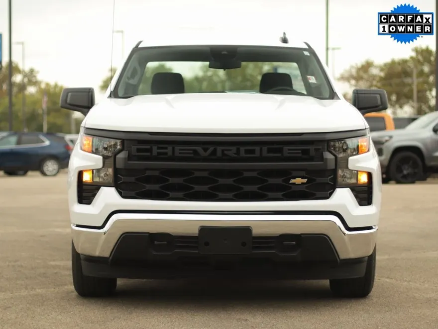 2024 Chevrolet Silverado 1500 photo 1