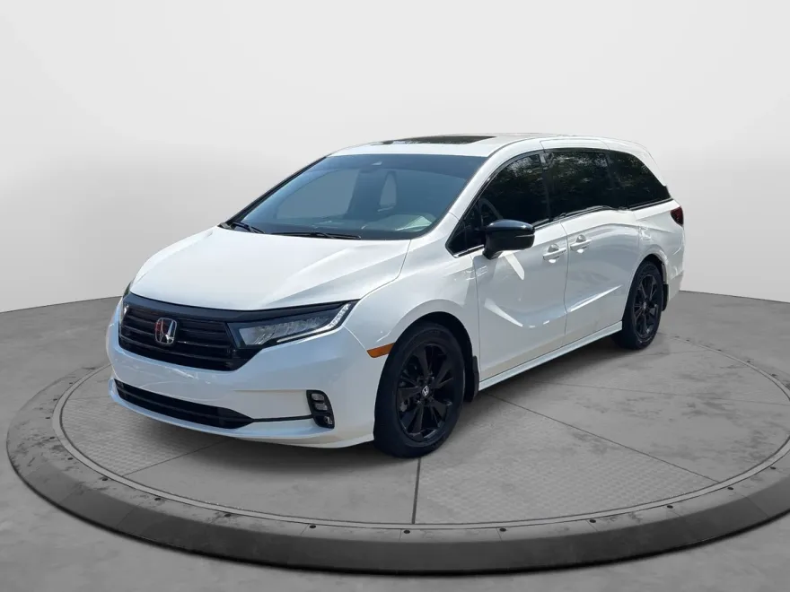 2023 Honda Odyssey Sport photo 1