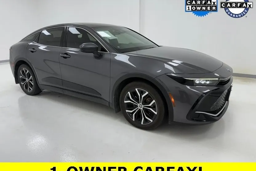 2024 Toyota Crown Limited photo 1