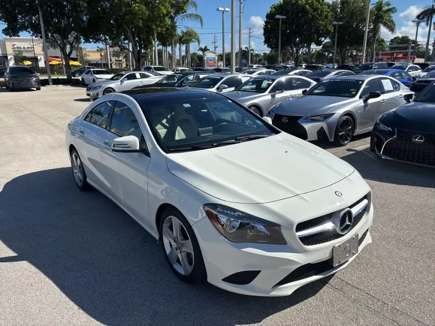 2016 Mercedes Benz CLA 250 4MATIC photo 1