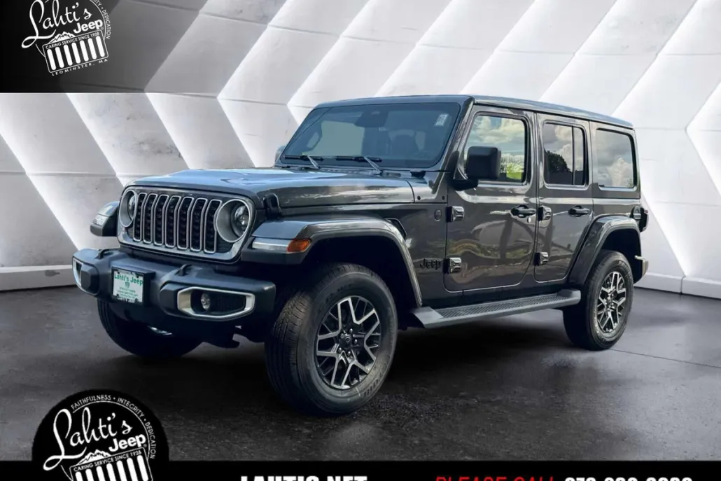 2025 Jeep Wrangler Unlimited Sahara photo 1