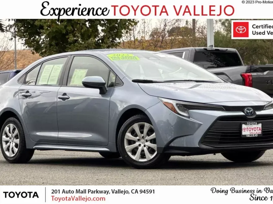 2023 Toyota Corolla Hybrid LE photo 1