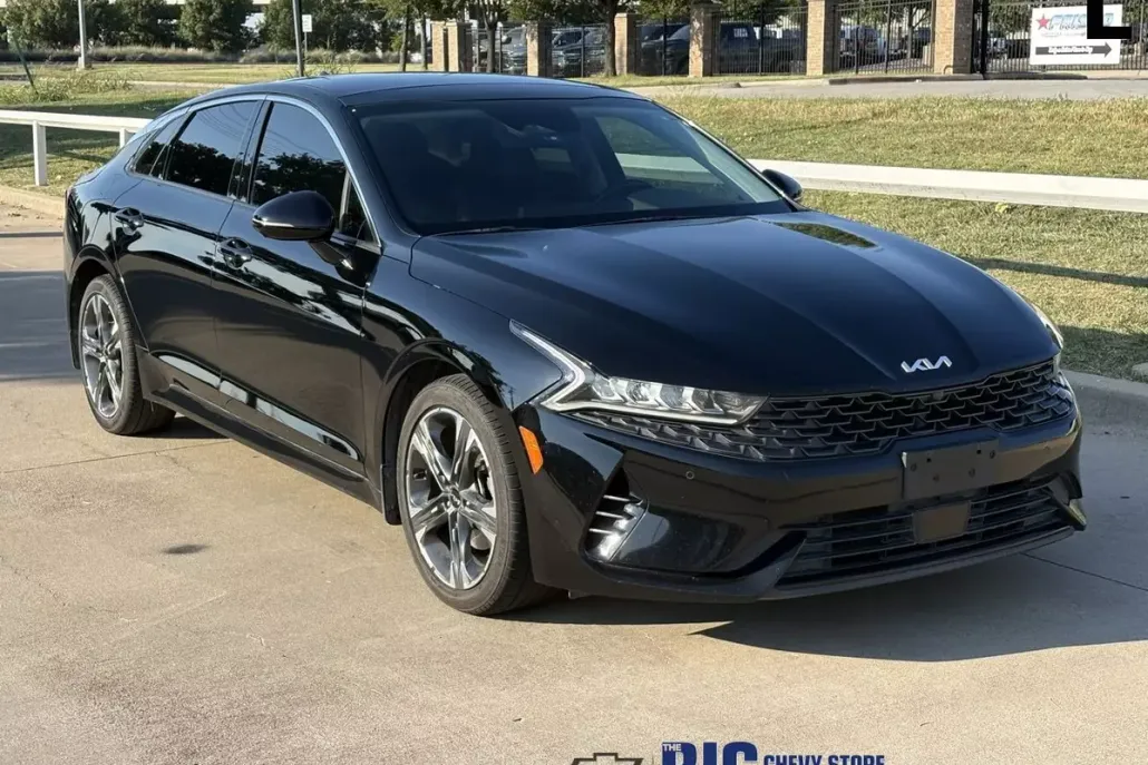 2022 Kia K5 EX photo 1