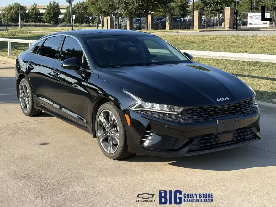 2022 Kia K5 EX photo 1