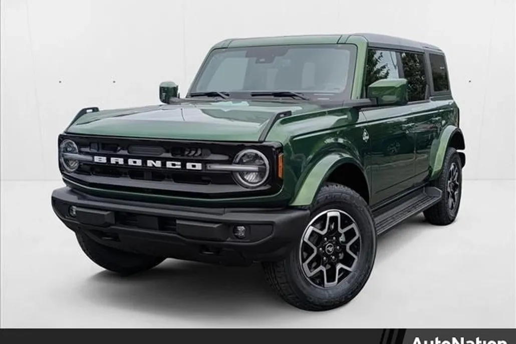 2025 Ford Bronco Outer Banks photo 1