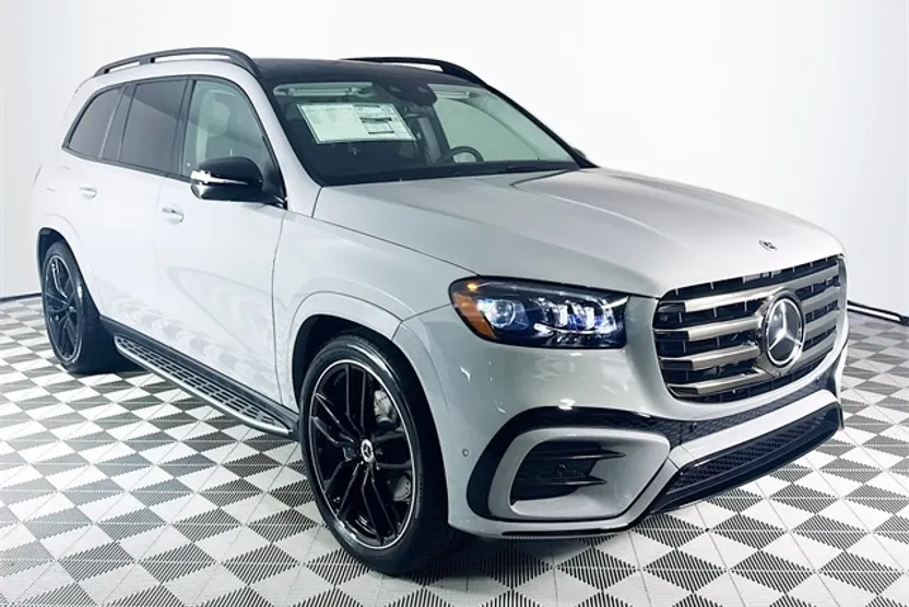 2026 Mercedes Benz GLS 450 4MATIC photo 1