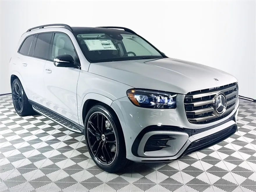 2026 Mercedes Benz GLS 450 4MATIC photo 1