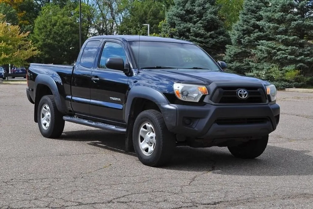 2014 Toyota Tacoma Base 4x4 Access Cab photo 1