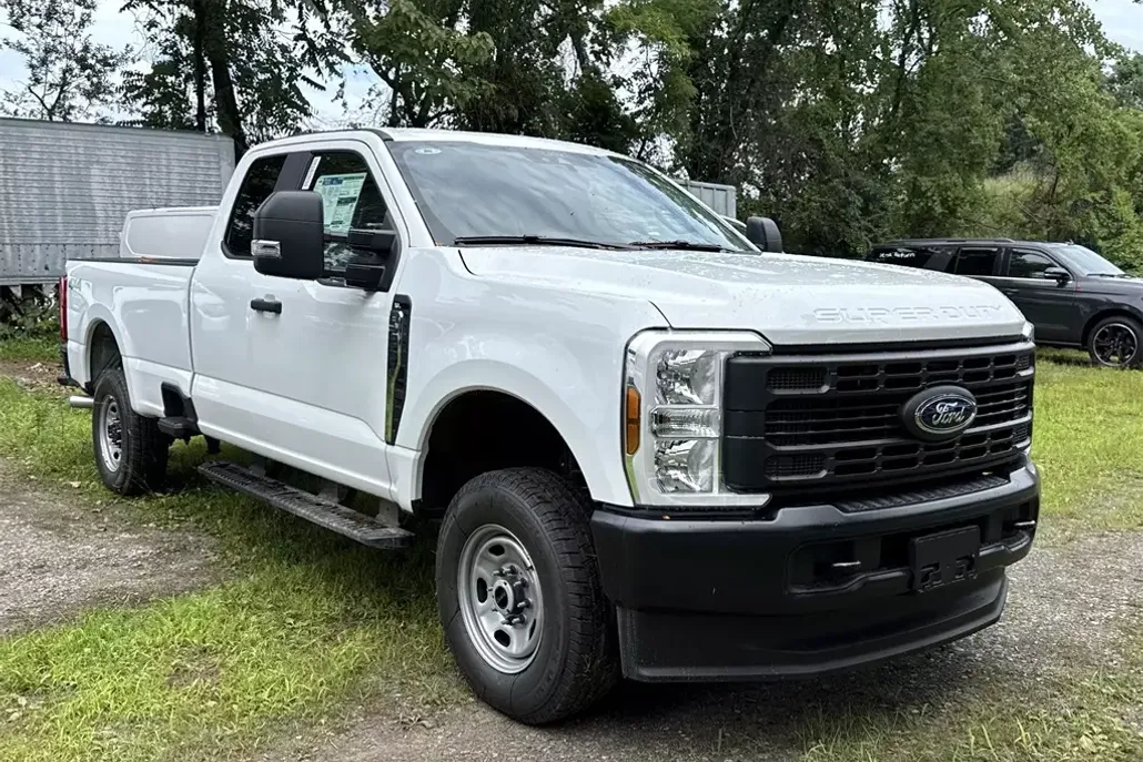 2025 Ford F-250 XL photo 1