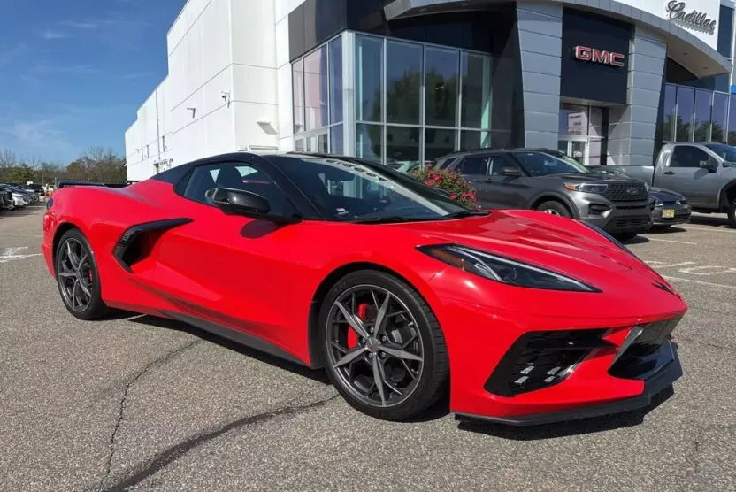 2022 Chevrolet Corvette Stingray 2LT photo 1