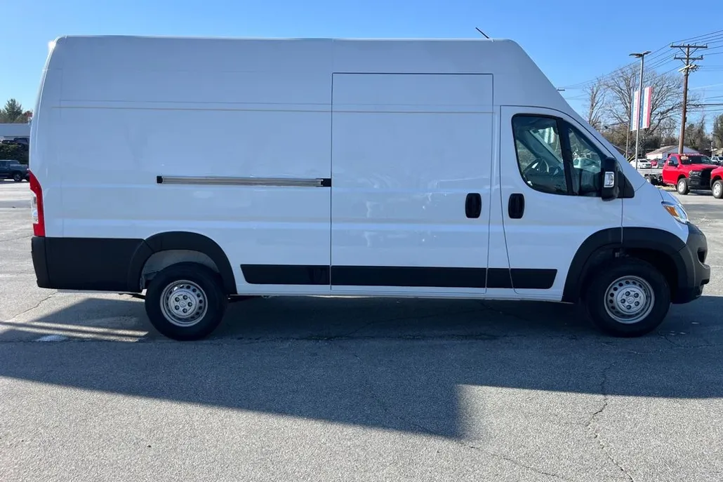 2024 Ram ProMaster 3500 Cargo Van photo 1
