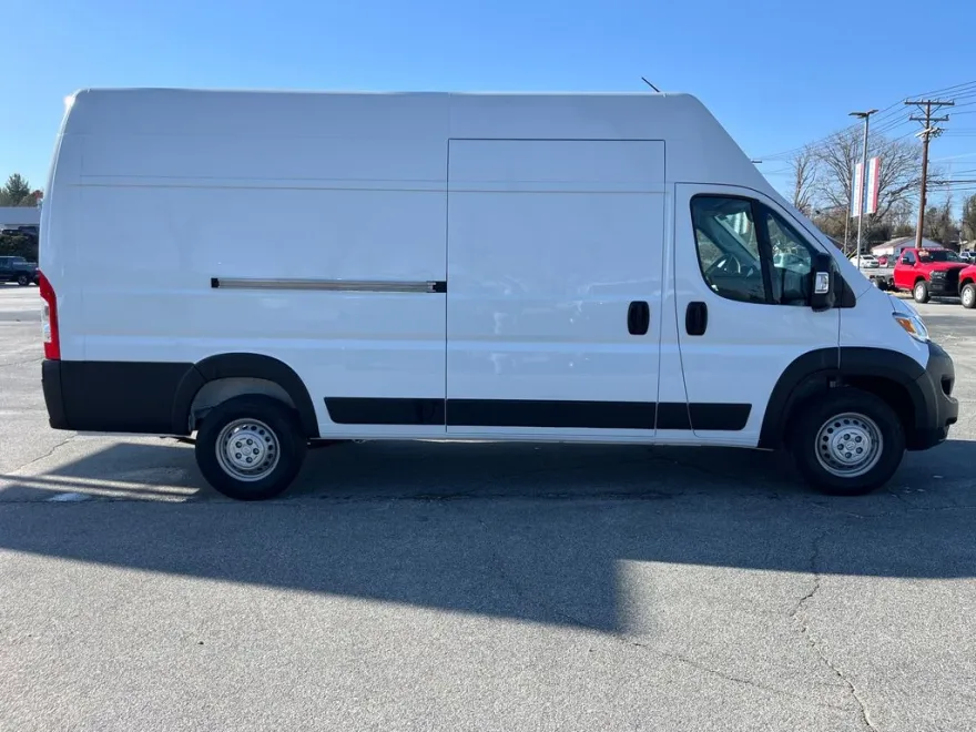 2024 Ram ProMaster 3500 Cargo Van photo 1