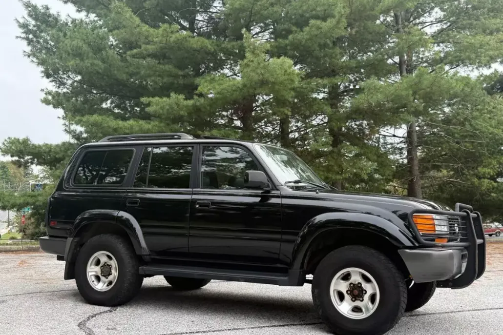 1997 Toyota Land Cruiser Base photo 1