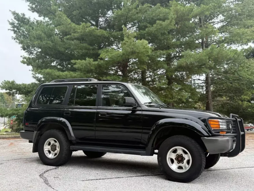 1997 Toyota Land Cruiser Base photo 1