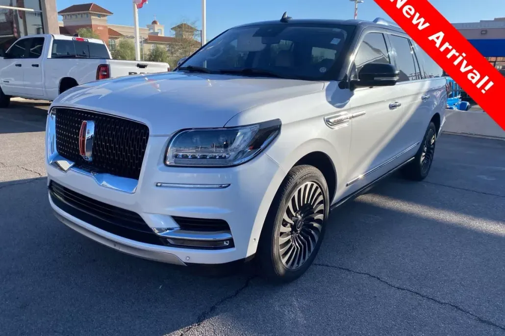 2018 Lincoln Navigator Black Label photo 1