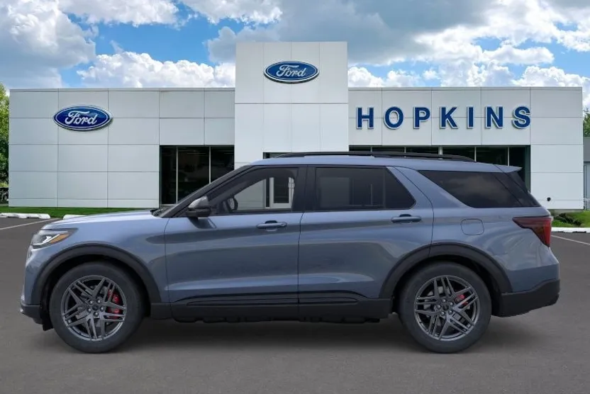 2025 Ford Explorer ST photo 1