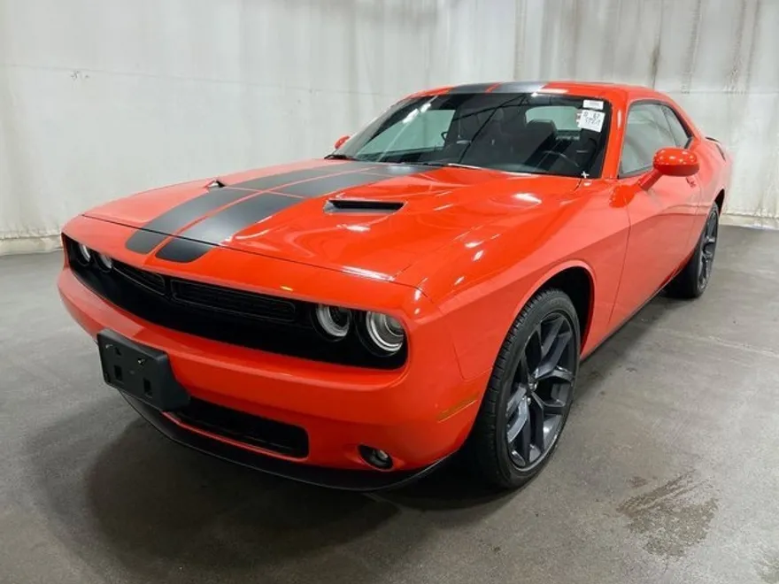 2023 Dodge Challenger SXT photo 1