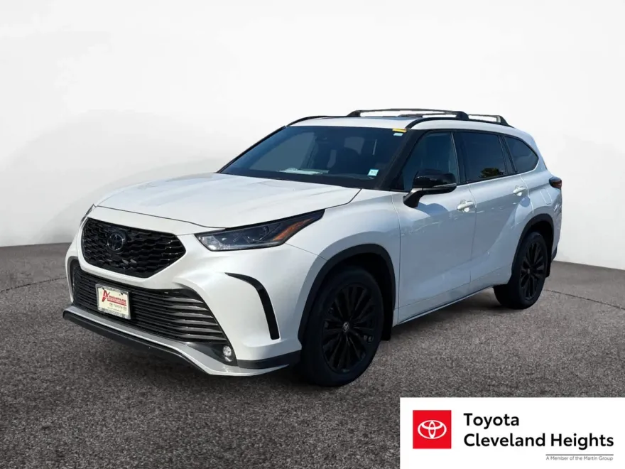 2024 Toyota Highlander XSE photo 1