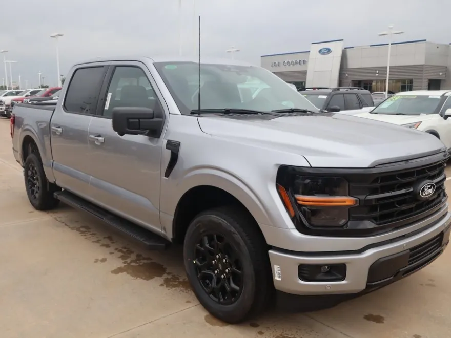 2025 Ford F-150 XLT photo 1