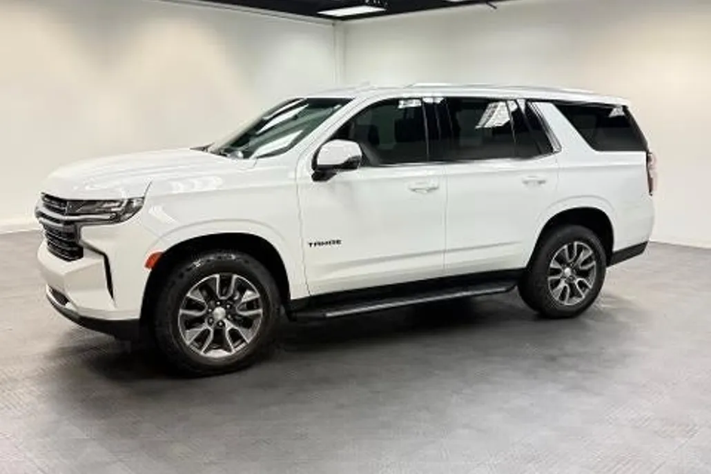 2022 Chevrolet Tahoe LT photo 1