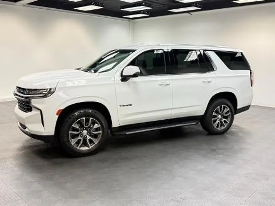 2022 Chevrolet Tahoe LT photo 1