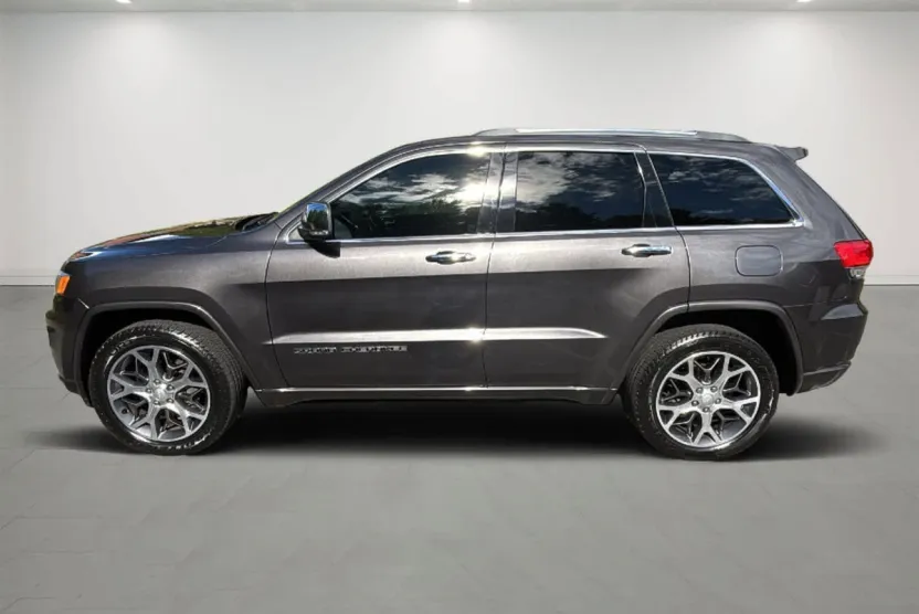 2020 Jeep Grand Cherokee Overland photo 1
