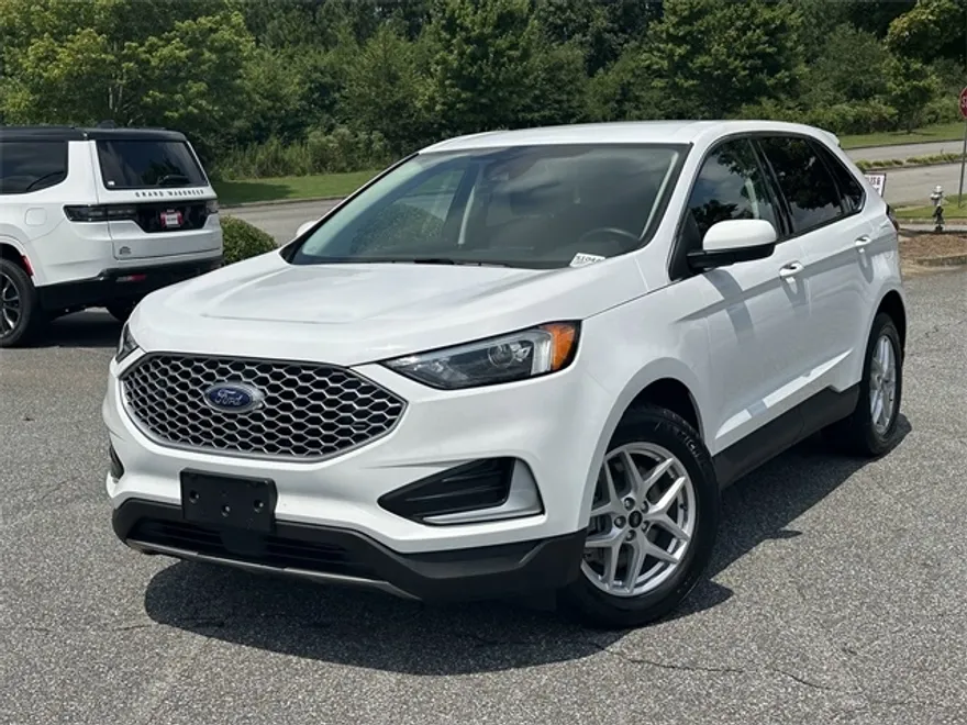 2024 Ford Edge SEL photo 1